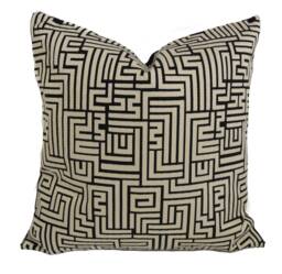 Clarke & - Bw1016 Black/White Stunning Designer Geometric Cushion Cover Throw Pillow Home Decor - thumbnail 1