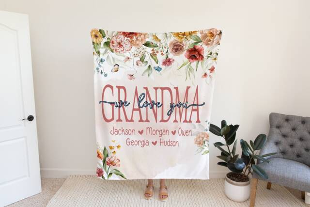 Christmas Gift For Mom, Grandma & Mom Present, We Love You Blanket, From Kids Wife, Grandparent - image 1