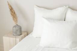 Linen Pillow Case in Off White With Envelope Closure/Soft Linen Pillowcase For Bedding - thumbnail 1