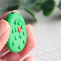 Green Polymer Clay Worry Stone Anxiety Relief Fidget Buddy - thumbnail 3