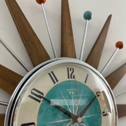 Handmade Mid Century Starburst Clock Teak Rays, Turquoise Dial, 21 - thumbnail 3