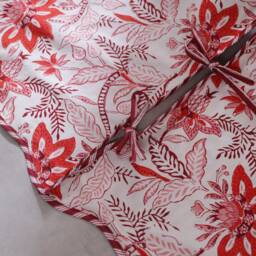 Red Floral Indian Block Printed Christmas Piping Scallops Tree Skirt, 36 Inch Cotton Farmhouse Boho Xmas Mat For Holiday - thumbnail 2