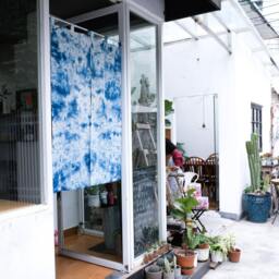 Indigo Door Curtain Japanese Style Linen Tapestry, Blue Gradation - thumbnail 3