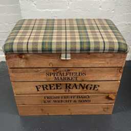 Large Wooden Storage Box With Fabric Upholstered Hinged Lid/Seat - thumbnail 3