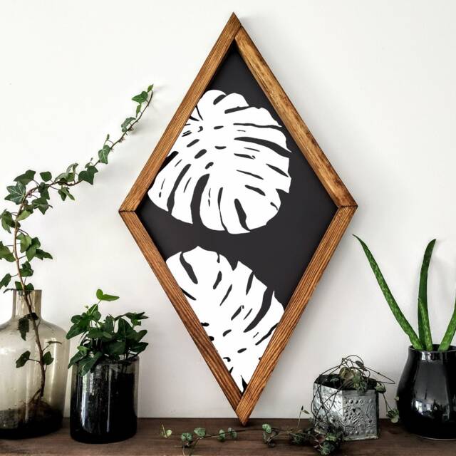 Elegant Monstera Leaf Wooden Wall Art - Nature-Inspired Home Decor - image 1