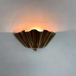 Elegant Brass Half Flower Wall Sconce - Handmade Modern Light, Italian Lamp - thumbnail 3