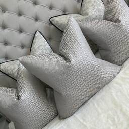"Luxury Cushion Cover, Throw Pillow, Bed Cushion, Pillow Only, Silver - Grey Cushion Cover 16"" 18"" 20"" 22"" 24"" 26" - thumbnail 2