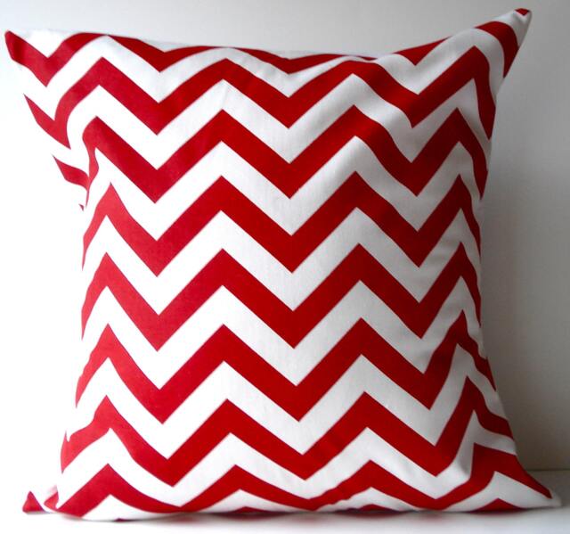 New 18x18 Inch Designer Handmade Pillow Case. in Red & White Chrvron Zig Zag Pattern