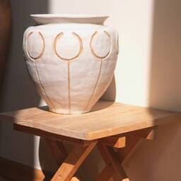 Handmade Large White Stoneware Planter, Minimal Carved Design - thumbnail 4