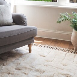 Mid-Season Sale Medium Berber Beni Mrirt Rug - 227 X 183 cm, Handwoven Wool, Bohemian Rug, One Of A Kind, White Shaggy - thumbnail 2