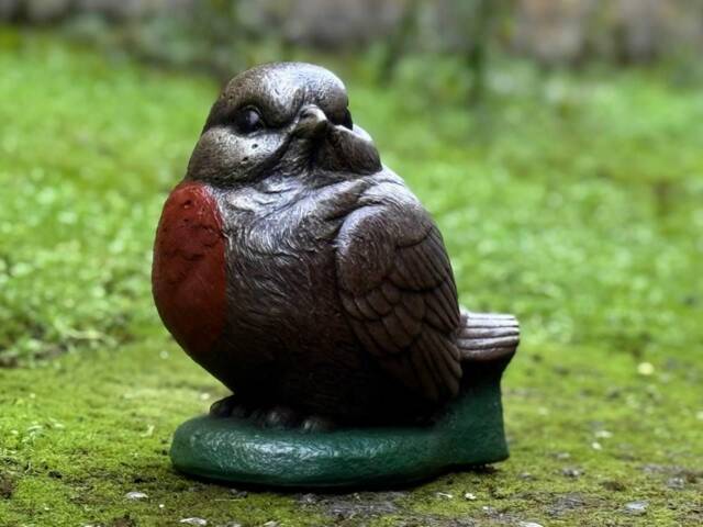 Robin Bird Concrete Statue Concrete Garden Ornament Outdoor Wildlife Decoration Rustic Cement Sculpture Stone Figure Bird Lover Gift - image 1
