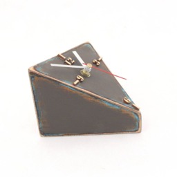 Geometric Wood Desk Clock, Triangle Distressed Table Clock - thumbnail 3