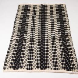 Black & White Woven Area Rug 4x7 Ft - Scandinavian Hall - thumbnail 3