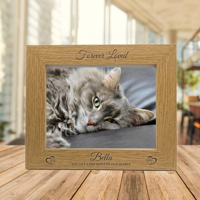 Personalized Cat Memorial Photo Frame - Engraved French Oak Keepsake - image 1