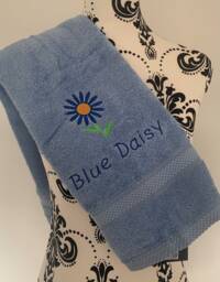 Daisy Flower Towel - Personalised Face Cloth/Hand Bath = Embroidered