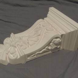 A Pair Of Large Victorian Carved Design Plaster Corbels From A Original , 27 1/2cm High 18cm Wide 9cm Deep - thumbnail 2