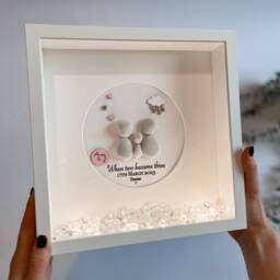 New Baby Personalised Pebble Art Picture Frame Of A Family Keepsake Gift Newborn Girl Boy First New Parents Welcome To The World - thumbnail 1