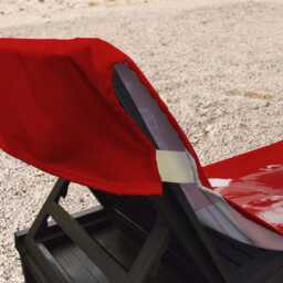Manchester Reds - Player Montage Red Football Sunbed Towel With Pockets - thumbnail 4