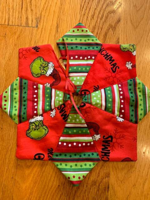 Christmas Tree Skirt, Table Top, Tiny, Grinch, Red, Small, Quilted - image 1