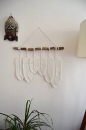 Macrame Feather Wall Hanging, Tapestry Decoration, Woven Leaf Suspension, Bohemian Fiber Art - thumbnail 1