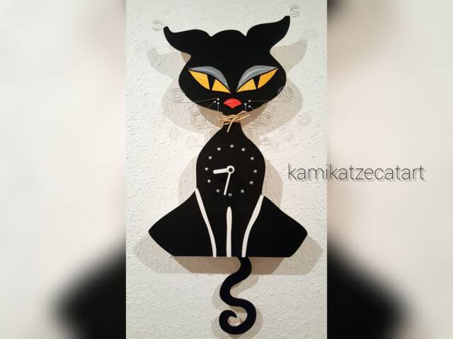 Silhouette Pendulum Clock Shanti - image 1