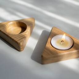 Set Of 4 Triangle Oak Wood Tealight Holders - thumbnail 2