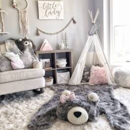 xl Size Faux Fur Gray Bear Nursery Rug With Handmade Crochet Accents - thumbnail 2