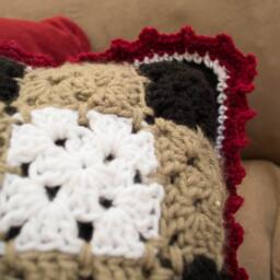Crochet Pillow - thumbnail 2