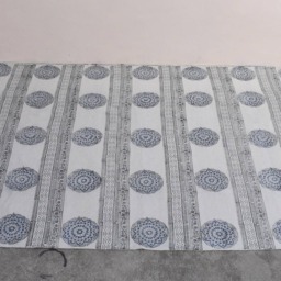 Large Block Printed Cotton Dhurrie Rug, Bohemian Decor - 5x8 Ft - thumbnail 3