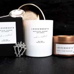 Luckenbooth Soy Candle Scottish Gift Love Token Rhubarb & Dark Plum Made in Scotland - thumbnail 2
