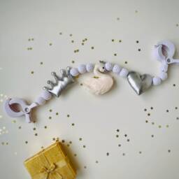 Stroller Chain With Swan, Crown & Heart, Stroller Toy, Swan Nursery, Toddler Baby Gift - thumbnail 3