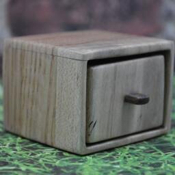 Unique Keepsake Box - Sculpted Ash & Reclaimed Redwood Poplar Wood Decoration Jewelry Ring Earrings Presentation Love - thumbnail 2