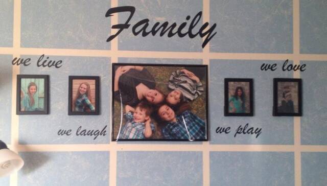 Family Description To Place Around Picture Frames. You May Choose Another Font. Message Me For Details. Vinyl Wall Decals - image 1