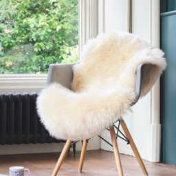 Champagne Sheepskin Rug, Silky Soft New Zealand Wool Pelt - 90cm X 65cm - thumbnail 1