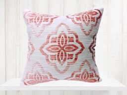 Pink Chenille Medallion Pillow Cover - Jaclyn Smith Home - thumbnail 1