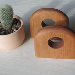Minimal Cherry Curtain Rod Bracket, Modern Holder - Solid Cherry Wood with Natural Finish - thumbnail 3