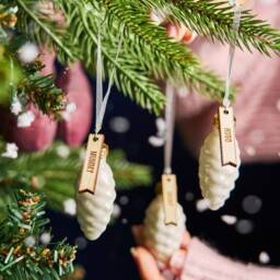 Personalised Glass Pine Cone Christmas Decoration - thumbnail 4
