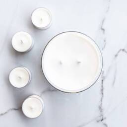 Berry & Pine Scented 15 Oz Soy Candle - Winter Gift Idea Double Wick Christmas - thumbnail 4