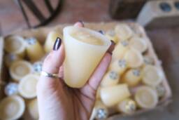 Vanilla Sugar Mold Candle - thumbnail 1