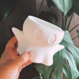 Ghost Plant Pot Spooky Planter With Drainage - thumbnail 2