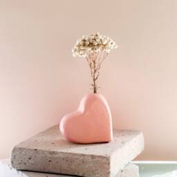 Handshaped Tiny Heart Vase/Handpainted Unique Gift Hygge Decor Dollhouse Miniatures Cute Birthday Budvase - thumbnail 3