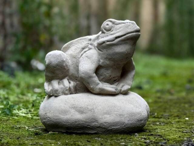 Outdoor Frog Figurine Whimsical Garden & Home Decoration Cement Sculpture Stone Animal Ornament Concrete Wild Frog Lover Gift - image 1