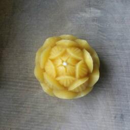 Lotus Flower Beeswax Candle Michigan Farmhouse Decor - thumbnail 2