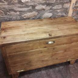 Handmade Hallway Shoe Storage Bench - thumbnail 4