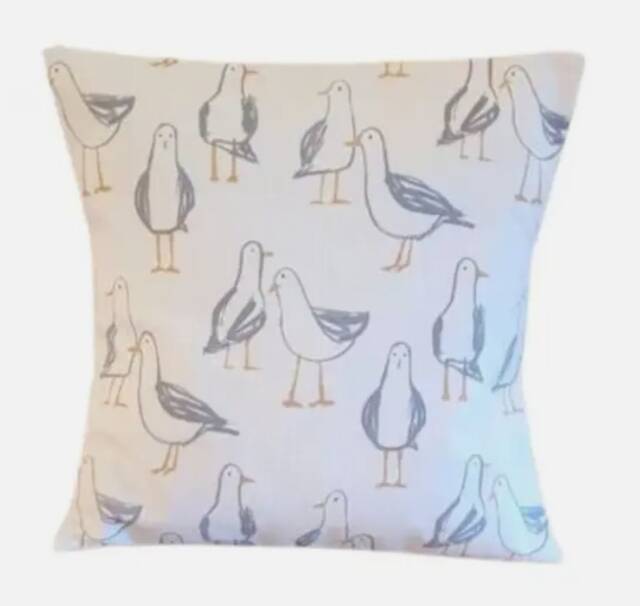 Seagull Laridae Nautical Marine Seaside Natural White Cushion Cover , Throw Pillow Scatter Cushions UK - image 1