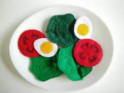 Mixed Salad Tomatoes, Lettuce, Hard-Boiled Eggs - thumbnail 1