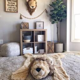 Handmade Lion Rug in Plush Faux Fur For Safari Nursery - thumbnail 4