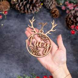 Personalized Oak Reindeer Christmas Ornament Family Tree Bauble - thumbnail 4