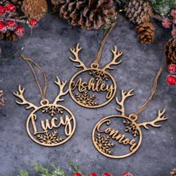Personalized Oak Reindeer Christmas Ornament Family Tree Bauble - thumbnail 1