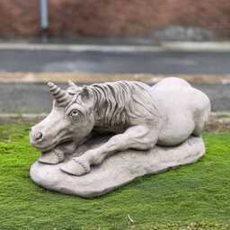 Concrete Unicorn Sculpture Stone Lying Horse Statue Outdooor Animal Figurine Cement Mythical Creature Ornament Wild Decoration Gift - thumbnail 3